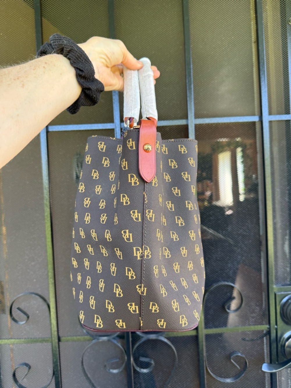 Dooney & Bourke Gretta Brenna crossbody bag - Picture 7 of 12